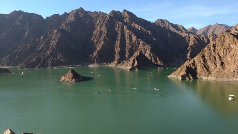 Hatta day trip from Dubai view across Hatta Dam and the Hajar Mountains